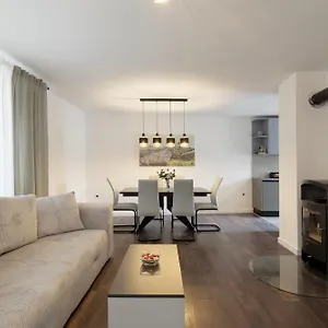 Larissa By Rent Istria Apartment